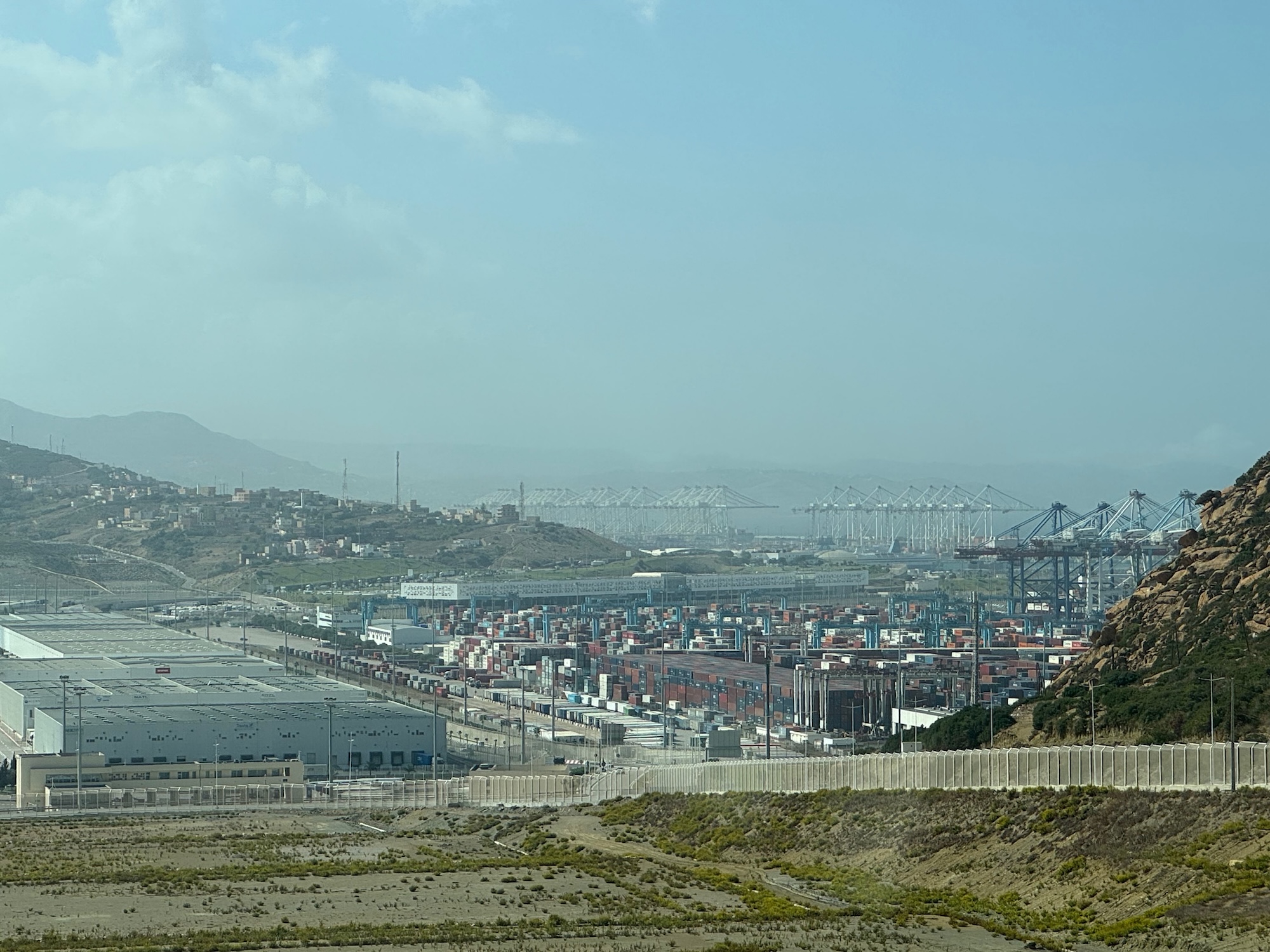 Tanger Port der grosse Hafen 60km vor Tanger
